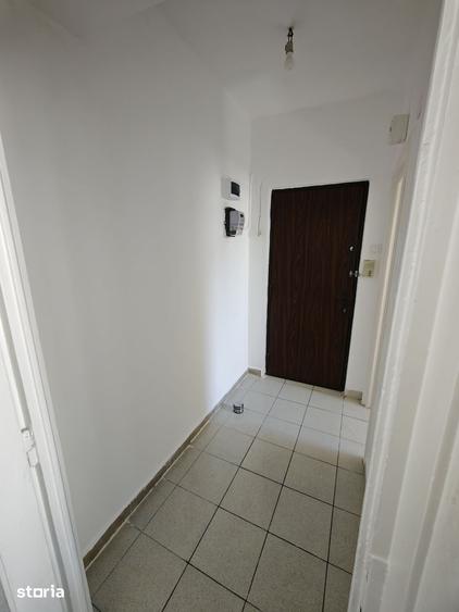Apartament cu 3 camere decomandat în Cișmigiu