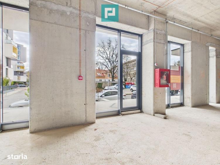 Spațiu comercial, de 81 mp, în Tipografilor