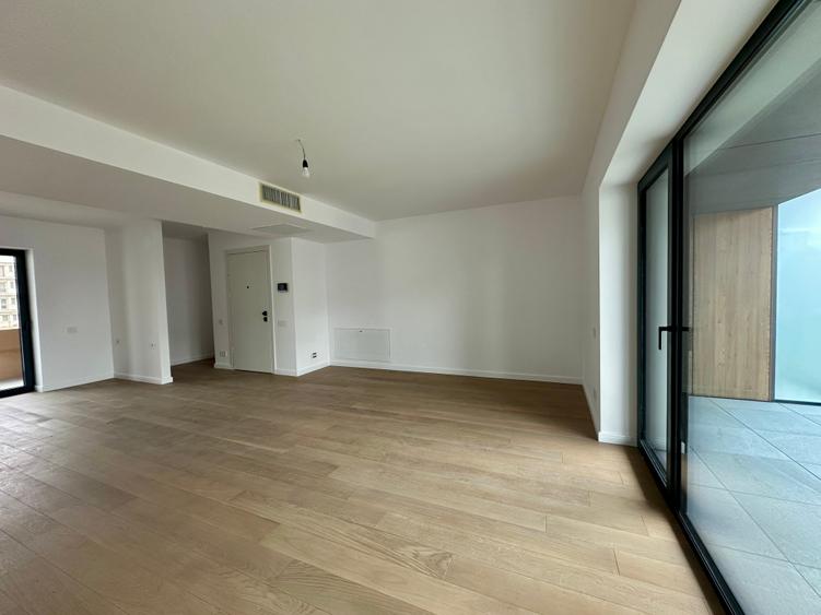 Apartament cu 3 camere decomandat în Unirii