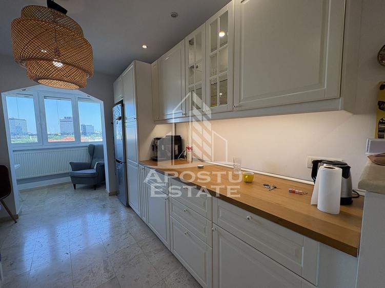 Apartament cu 3 camere decomandat, mobilat în Take Ionescu