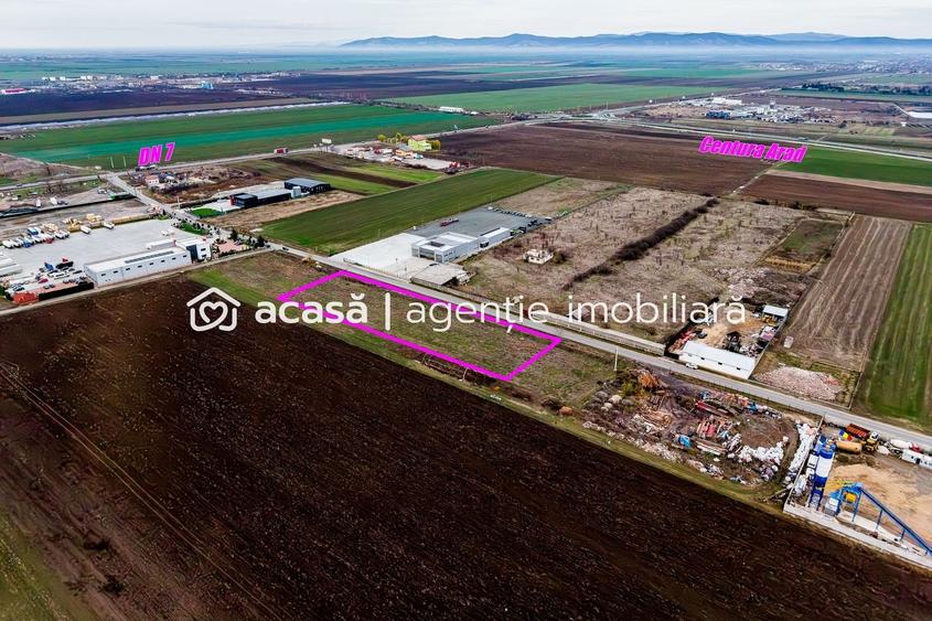 Teren agricol intravilan de 7000 mp, în Est