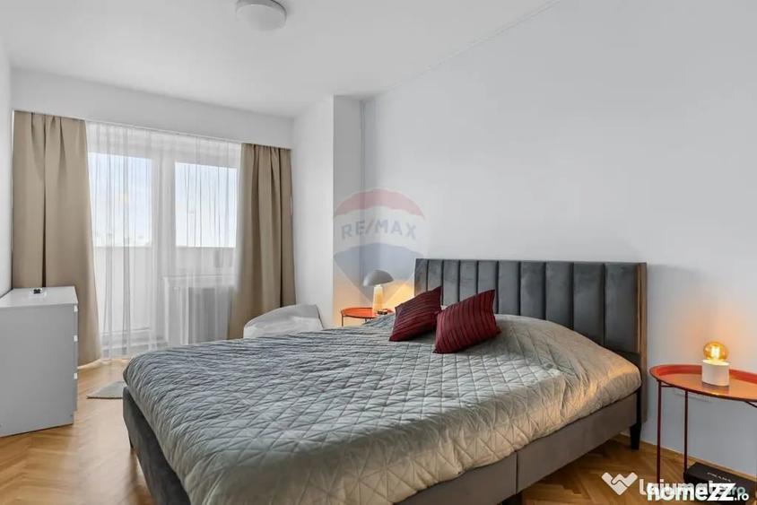 Apartament cu 3 camere semidecomandat în Central
