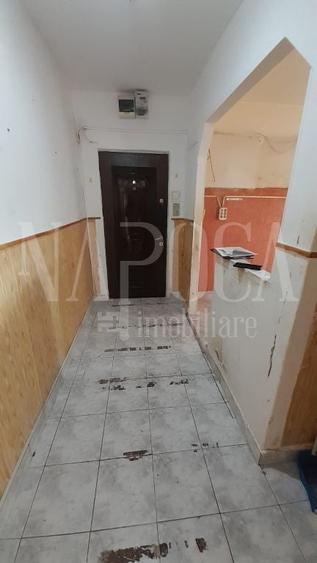 Apartament cu 3 camere semidecomandat în Rogerius