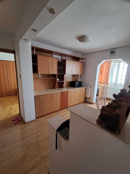 Apartament cu 2 camere decomandat în Rogerius