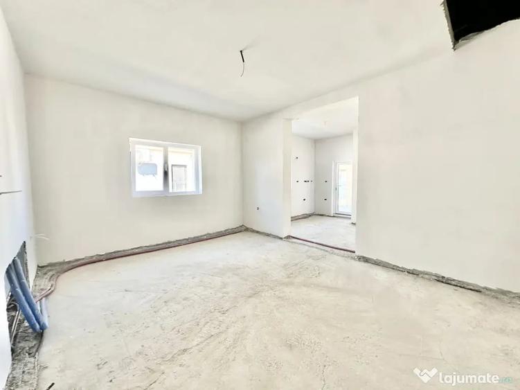 Casă cu 3 camere cu Teren 309 Mp în Moșnița Veche