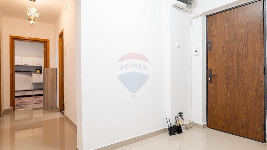 Apartament cu 2 camere decomandat, mobilat în Titan
