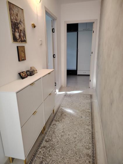 Apartament cu 2 camere decomandat în Teilor