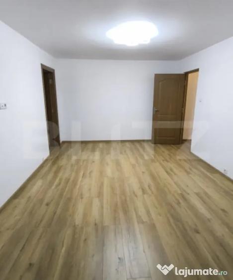 Apartament cu 4 camere decomandat în George Enescu
