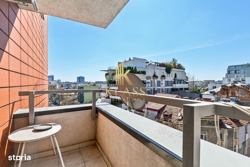 Apartament cu 3 camere decomandat, mobilat în P-ța Victoriei