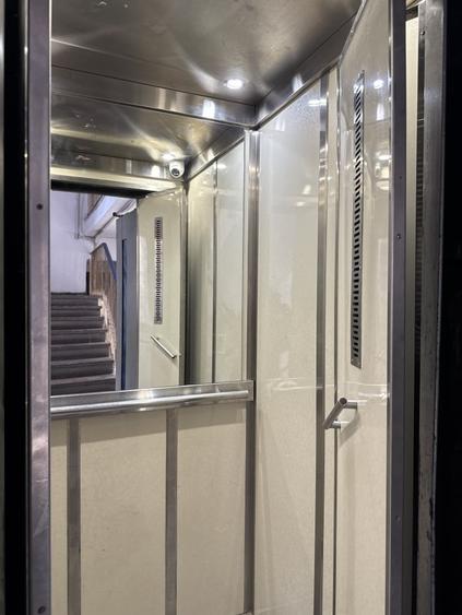 Apartament cu 2 camere decomandat, mobilat în Militari