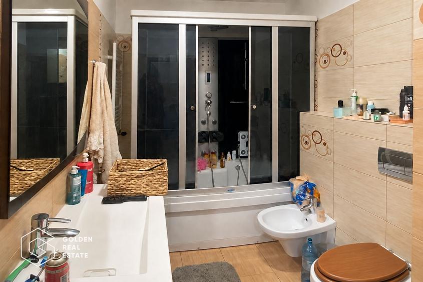 Apartament cu 2 camere decomandat în Intim