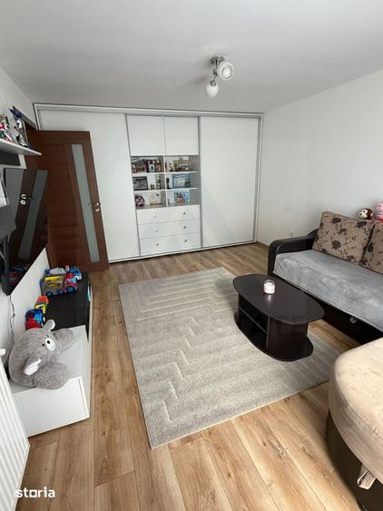 Apartament cu 2 camere decomandat, mobilat în Central