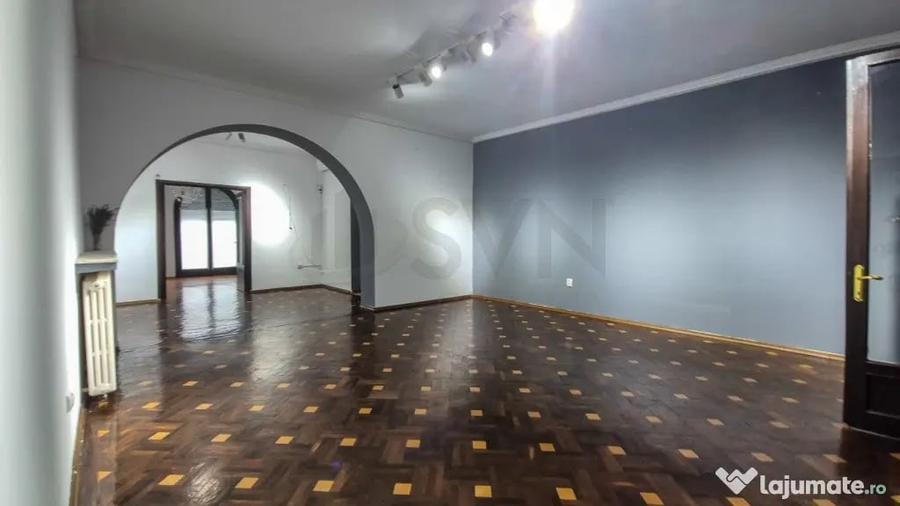 Spațiu comercial, de 170 mp, în Central