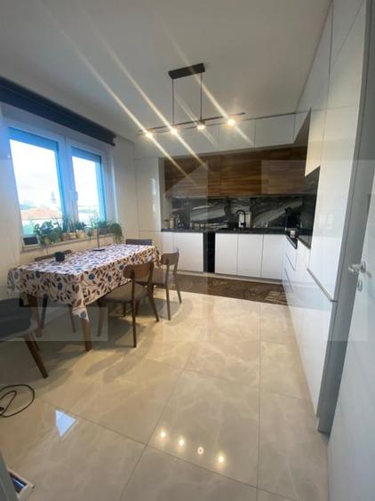 Apartament cu 4 camere semidecomandat, mobilat în Chișoda