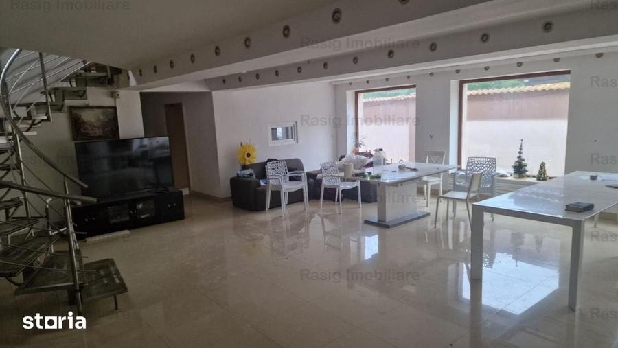 Spațiu comercial, de 800 mp, în Gruiu