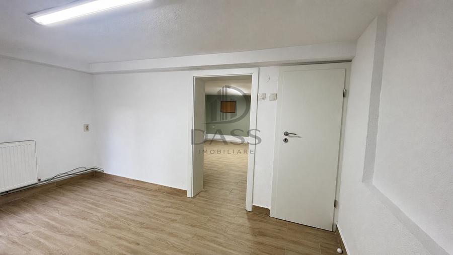 Birou, de 36 mp, în Central