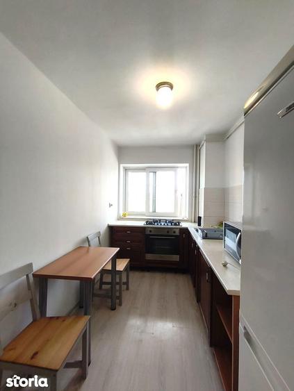 Apartament cu 3 camere decomandat în Centrul Civic