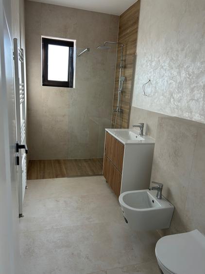 Casă cu 3 camere în Micești