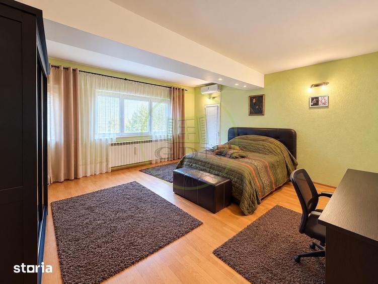 Casă cu 8 camere cu Teren 2732 Mp în Corbeanca