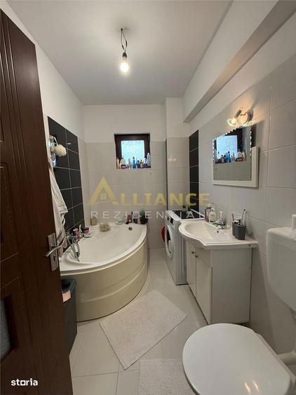 Apartament cu 2 camere decomandat în Central — fotografia 1