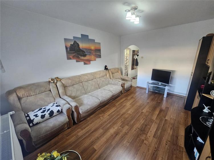 Apartament cu 2 camere decomandat în Calea Caransebeșului