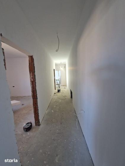 Casă cu 4 camere cu Teren 330 Mp în Ghiroda