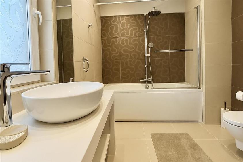 Apartament cu 3 camere decomandat în Herăstrău