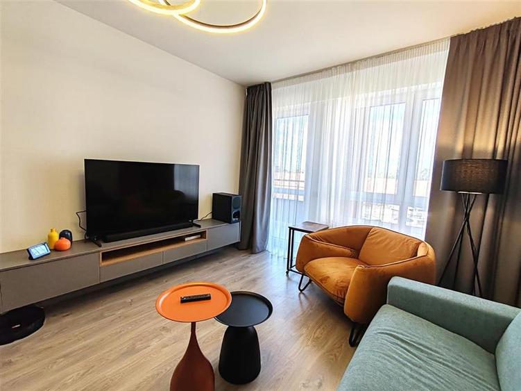 Apartament cu 2 camere decomandat, mobilat în Cristian
