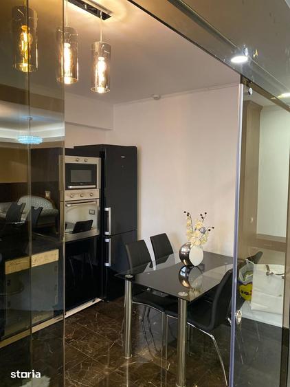 Apartament cu 4 camere în Herăstrău