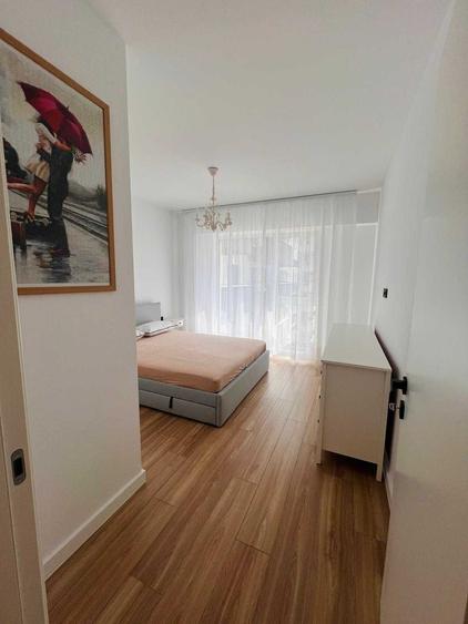 Apartament cu 2 camere decomandat, mobilat în Central