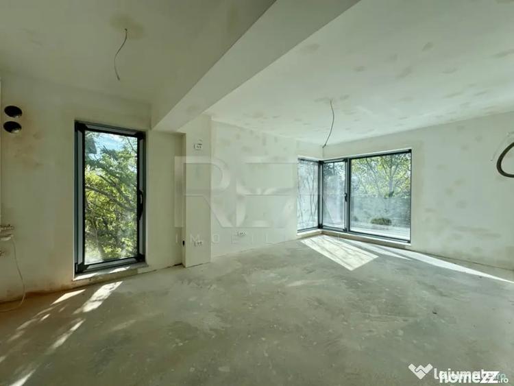 Apartament cu 3 camere decomandat în Matei Voievod