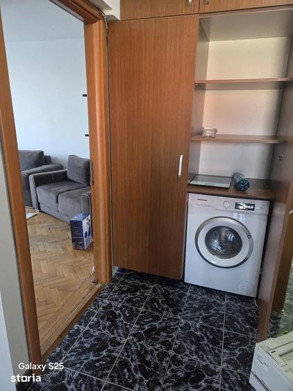 Apartament cu 2 camere decomandat în Berceni
