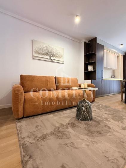Apartament cu 2 camere semidecomandat, mobilat în Florești