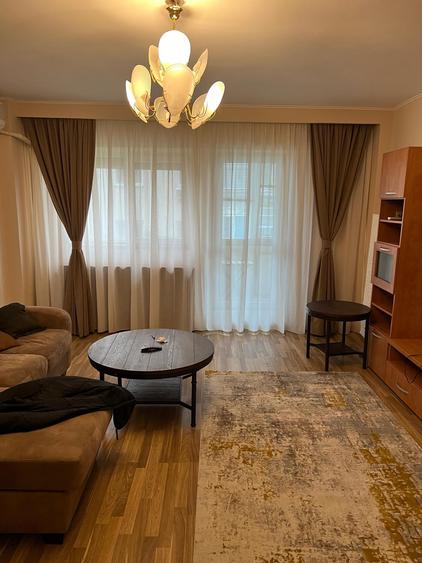 Apartament cu 3 camere decomandat, mobilat în Unirii — fotografia 1