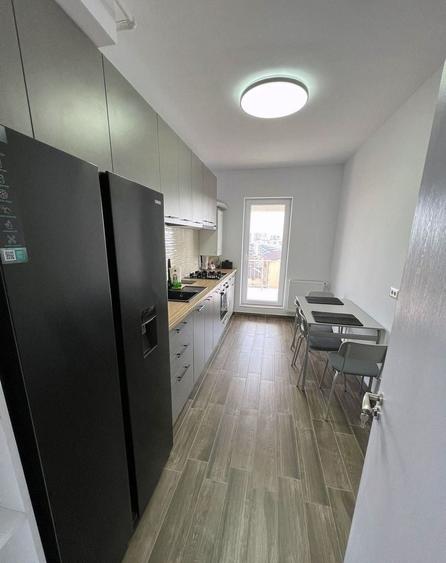 Apartament cu 2 camere decomandat în Titan