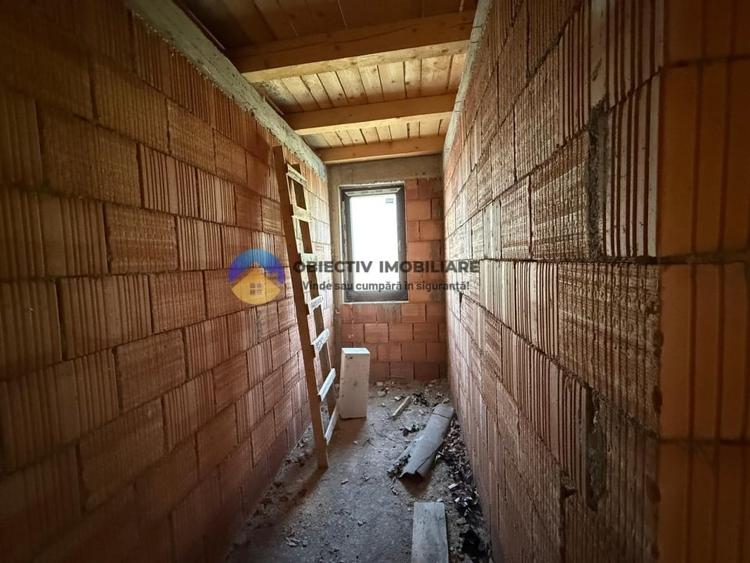 Casă individuală cu 3 camere cu Teren 1400 Mp în Ciritei
