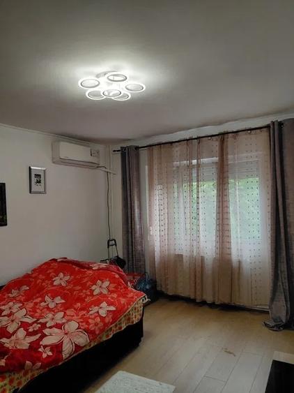 Apartament cu 2 camere decomandat, etajul 1/4, zona CUG - 3