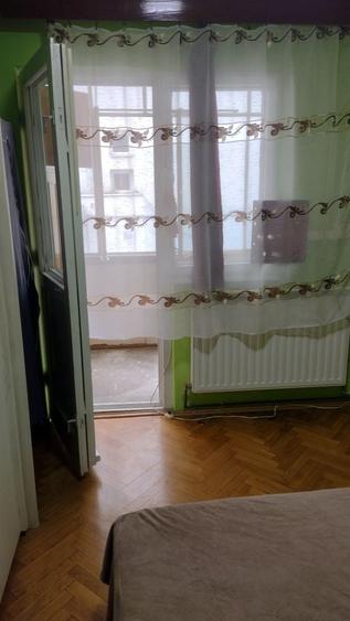 Apartament cu 2 camere nedecomandat în Central