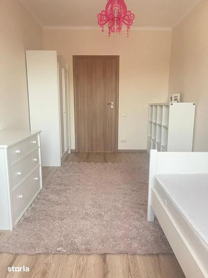 Apartament cu 3 camere decomandat, mobilat în Tei