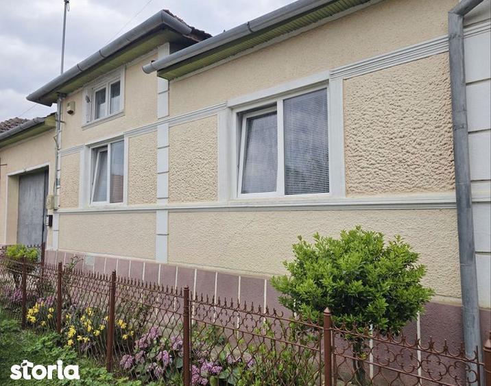 Casă cu 3 camere cu Teren 80 Mp în Lunca