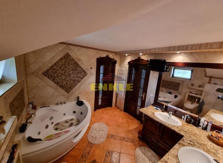 Casă individuală cu 4 camere cu Canalizare în Cătămărești-Deal