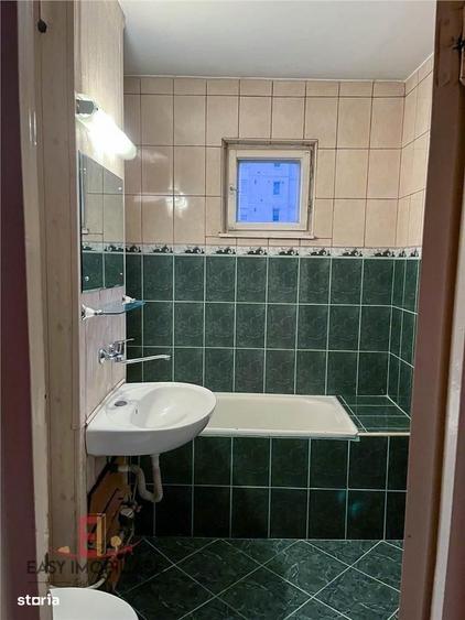Apartament cu 3 camere decomandat în Tudor