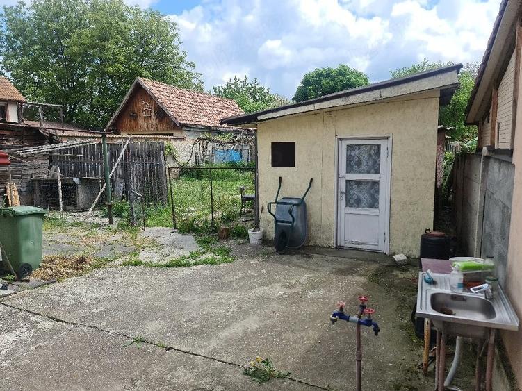 Casă cu 3 camere cu Teren 900 Mp în Planete