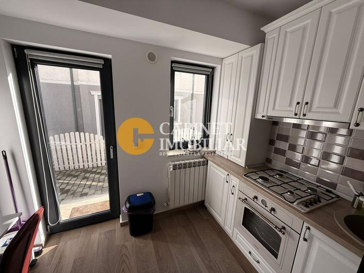 Apartament cu 3 camere, mobilat în Galata