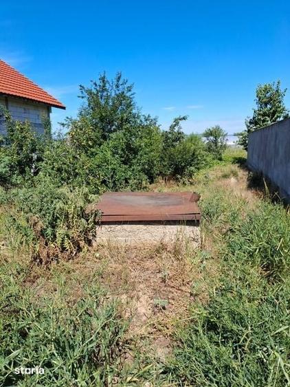 Teren de vinzare intravilan - 1
