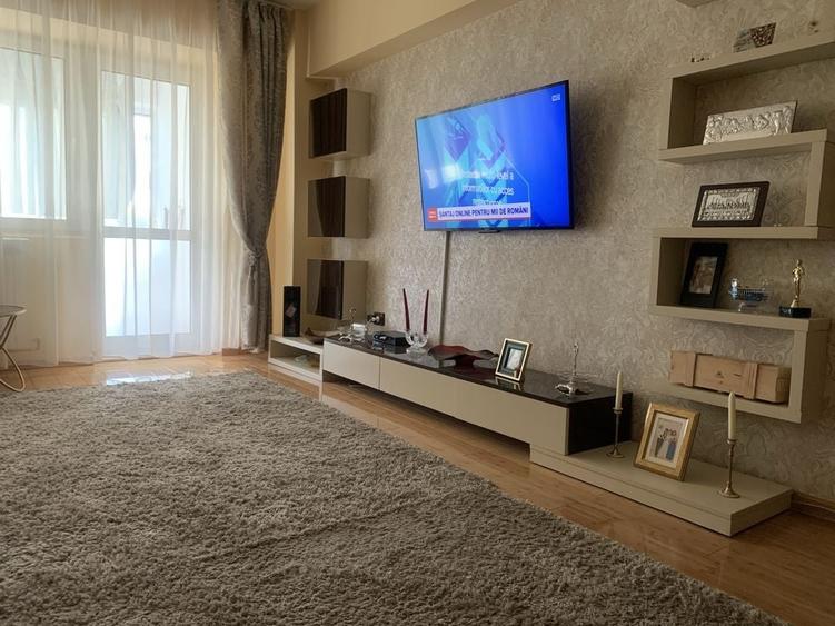Apartament cu 3 camere decomandat în Nicolae Bălcescu