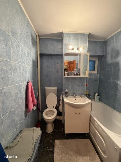 Apartament cu 4 camere în Rahova