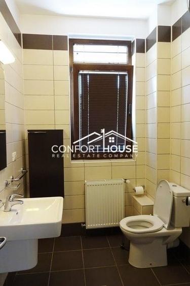 Casă individuală cu 6 camere cu Canalizare în Pipera