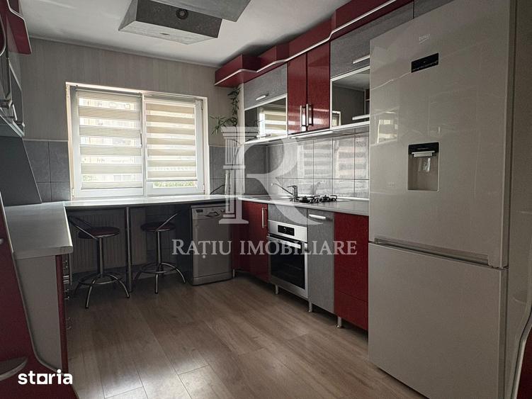 Apartament cu 3 camere semidecomandat în Iosia