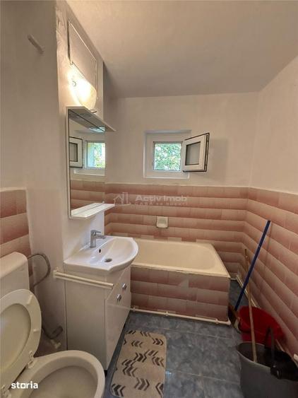Apartament cu 2 camere decomandat, mobilat în Micro 16